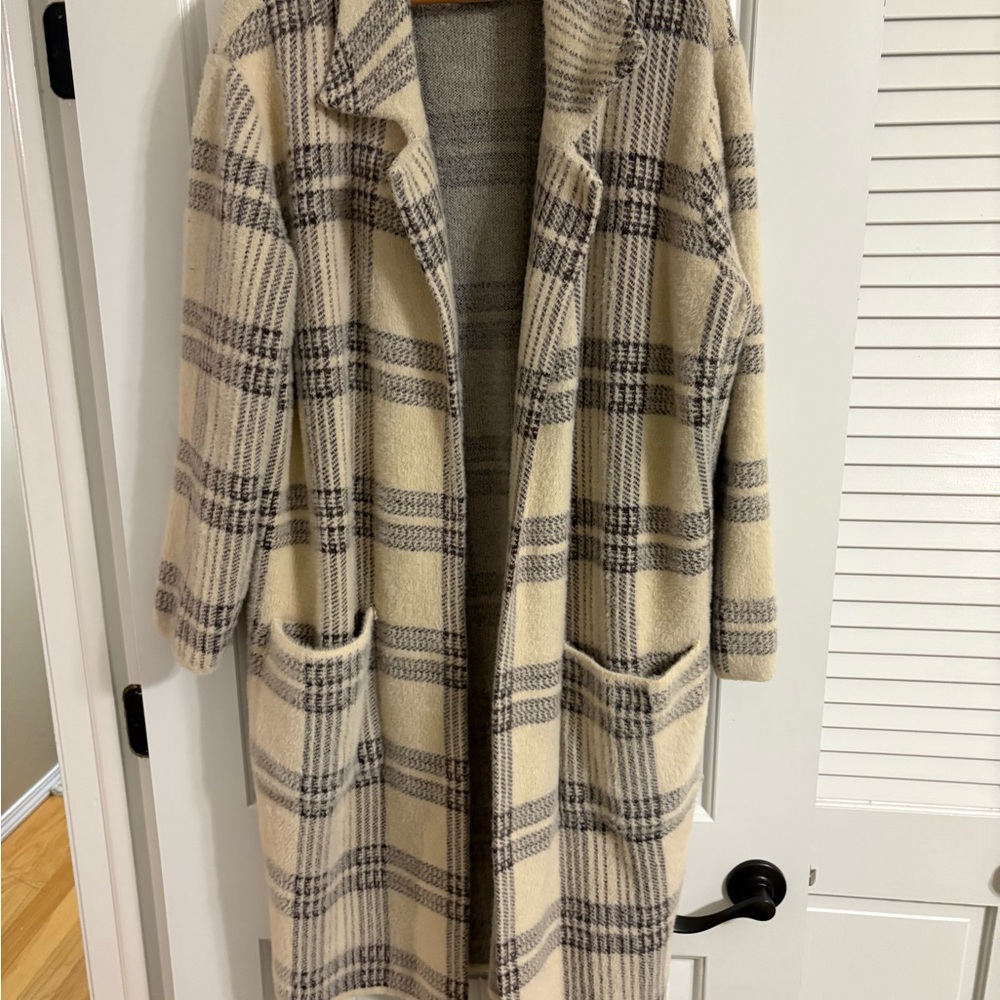 Cyrus Cream and Black Checkered Women's Cardigan